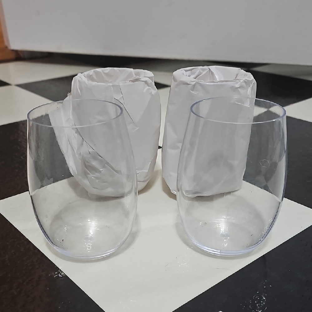 Set Of 4 Clear Stemless Wine Glasses Set Gift Plastic Unbreakable 12 Ounce